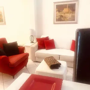 https://casa-luciana-la-tua-casa-a-due-passi-dal-mare.emilia-romagnahotels.net