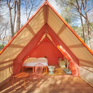 https://lavita-camp.in-sardinia.net